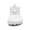 Zapatillas blancas vista frontal con puntera ancha barefoot.