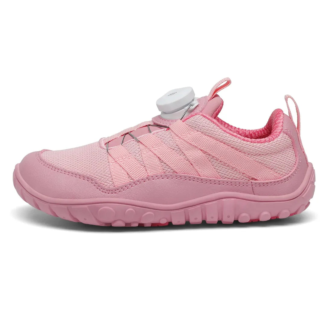 Zapatillas outdoor infantiles Saguaro Forestep I rosa, calzado respetuoso con suela plana y drop cero para niñas exploradoras.